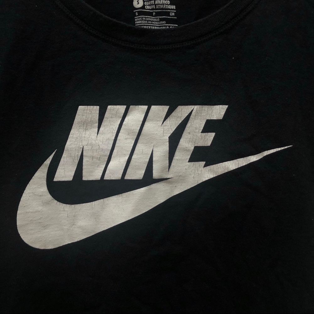 Nike Black T-Shirt Athletic Cut - Picture 2 of 6